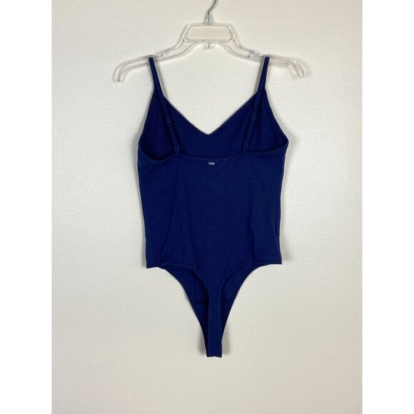 ✨2/$20✨ PINK Collegiate Collection V-Neck Red Game on Bodysuit Size L - Picture 10 of 14